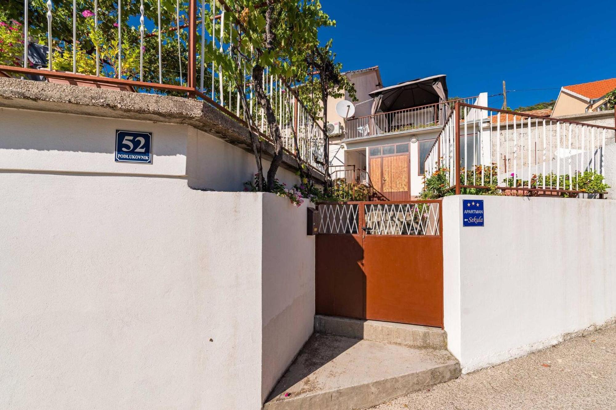 Studio Apartment Sekula Sibenik Exterior photo